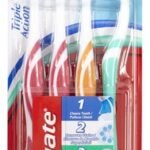 COLGATE tandenborstel triple action (4st)